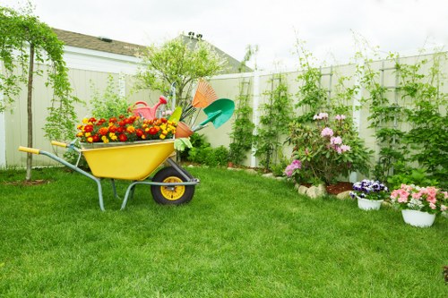 Regular hedge maintenance in Becontree Heath to support healthy growth